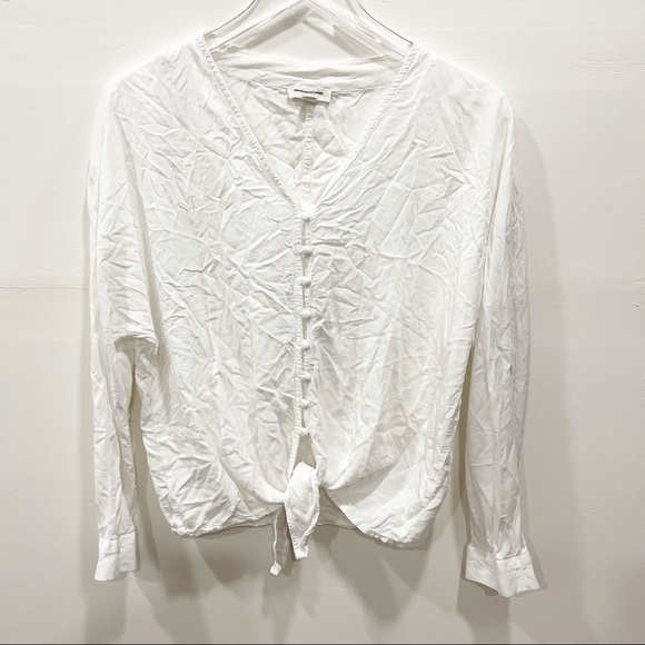BeachLunchLounge Knotted Hem Top White Button Front Dolman Sleeve White Chic M - Picture 3 of 12